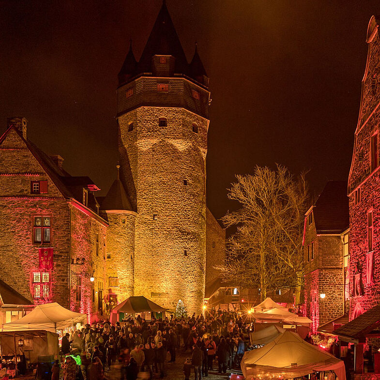 Glanzlicht auf Burg Altena im Märkischen Kreis