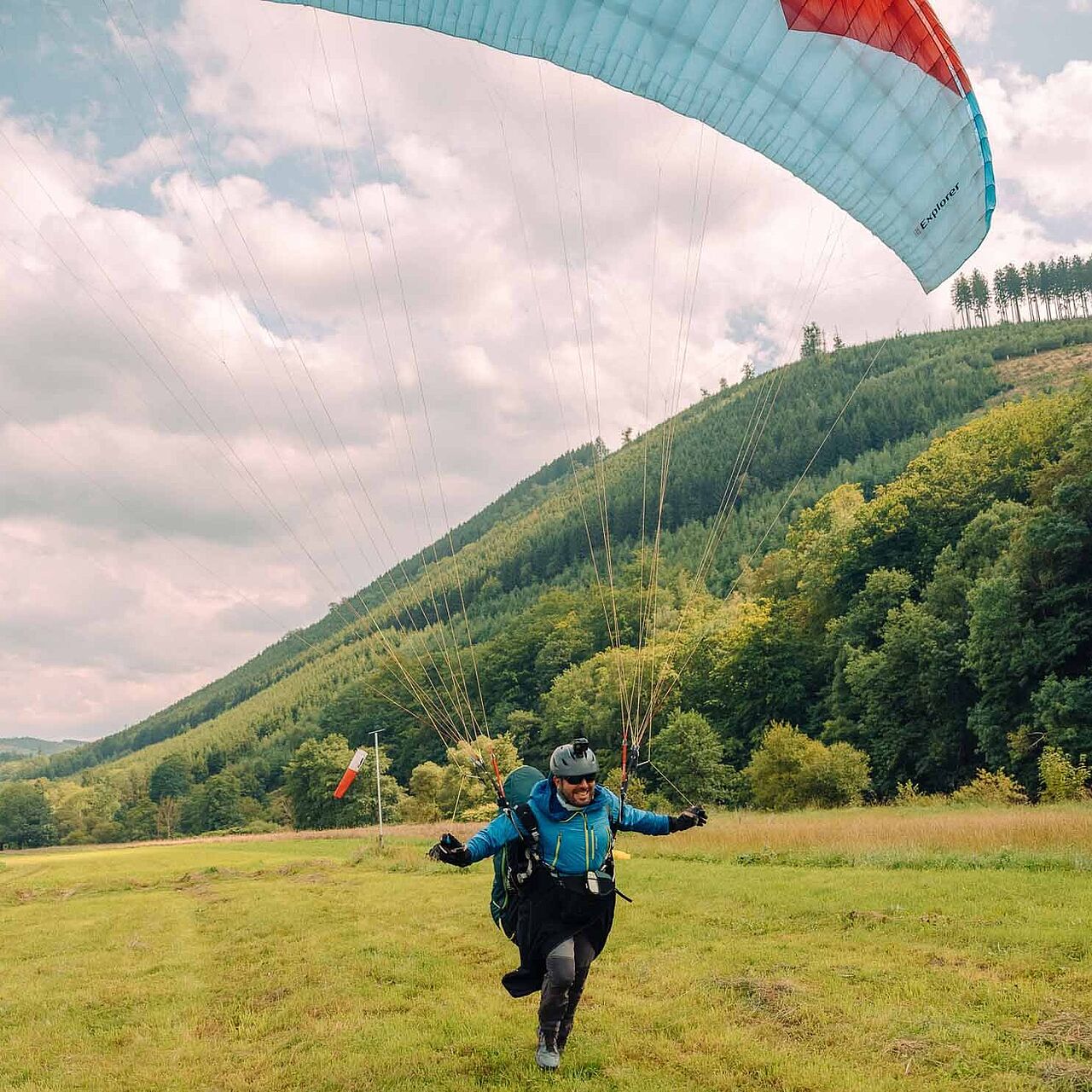 Gleitschirmfliegen im Aero Club Altena Hegenscheid im Märkischen Sauerland