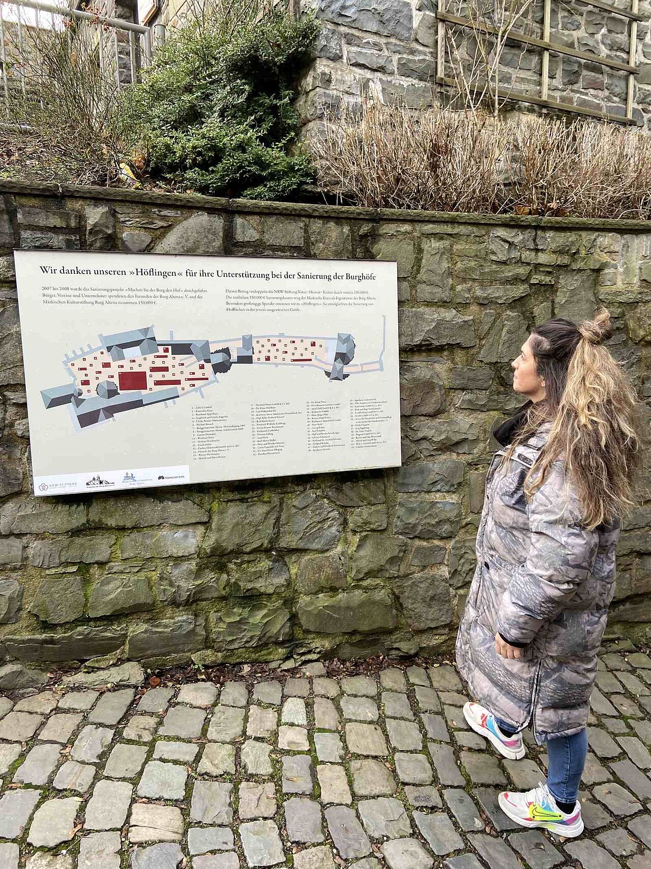 Mit der Karte der sanierten Burghöfe verliert man nicht den Überlick
