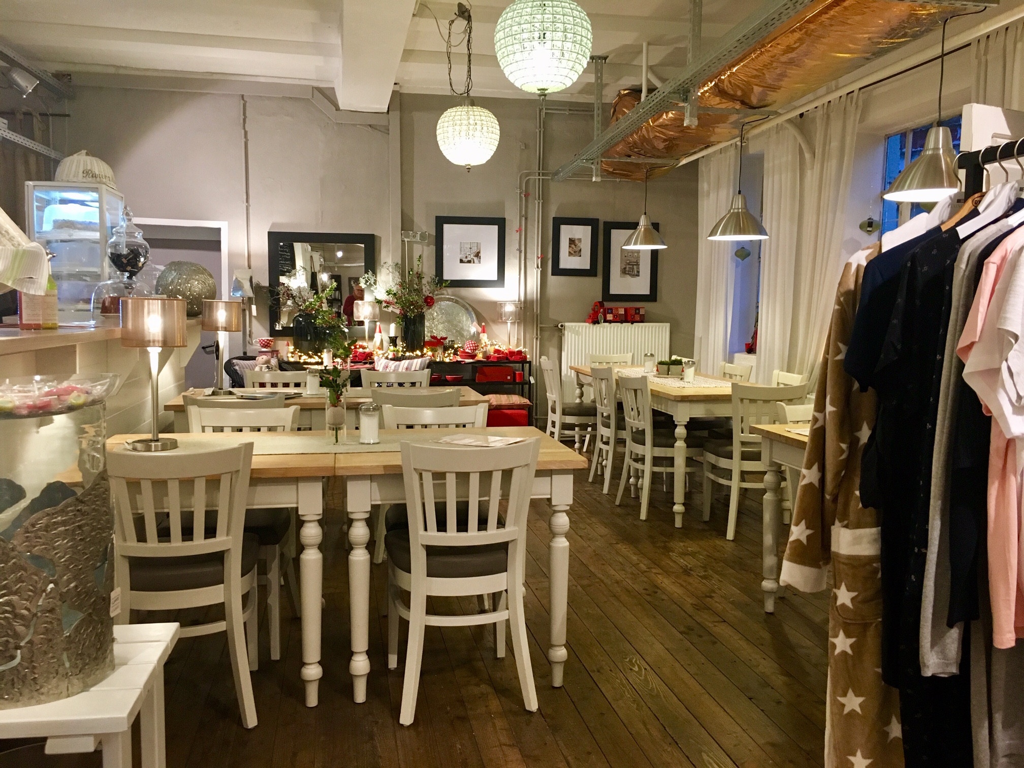 Café GARDEN ART - © GARDEN ART - The Concept Store
